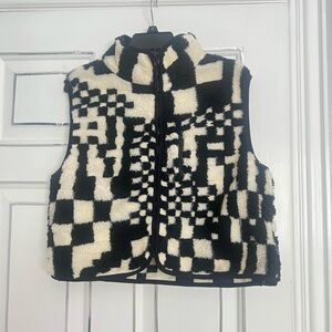 Pink Lily Retro Fuzzy Vest